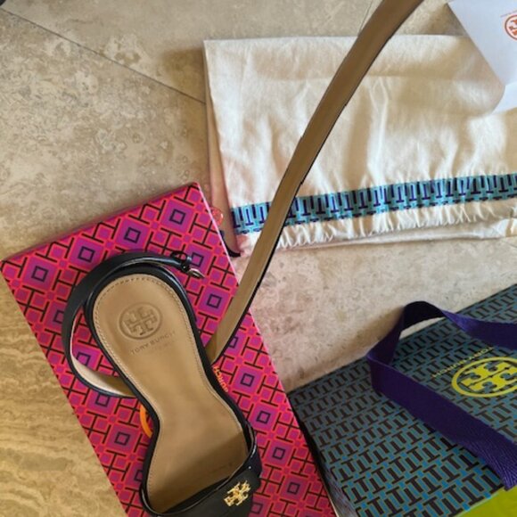 Tory Burch Women's Sandal - Picture 5 of 14